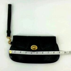 TALBOTS  WRISTLES WALLET